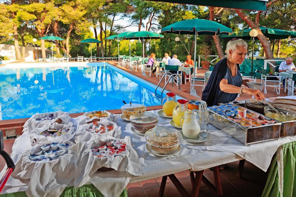 Hotel Kyrie Isole Tremiti Isla de Isla de San Domino Zewnętrze zdjęcie