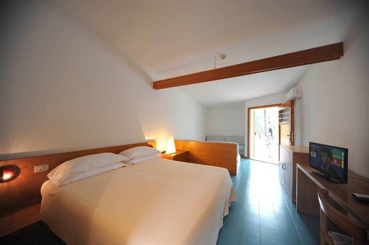 Hotel Kyrie Isole Tremiti Isla de Isla de San Domino Zewnętrze zdjęcie