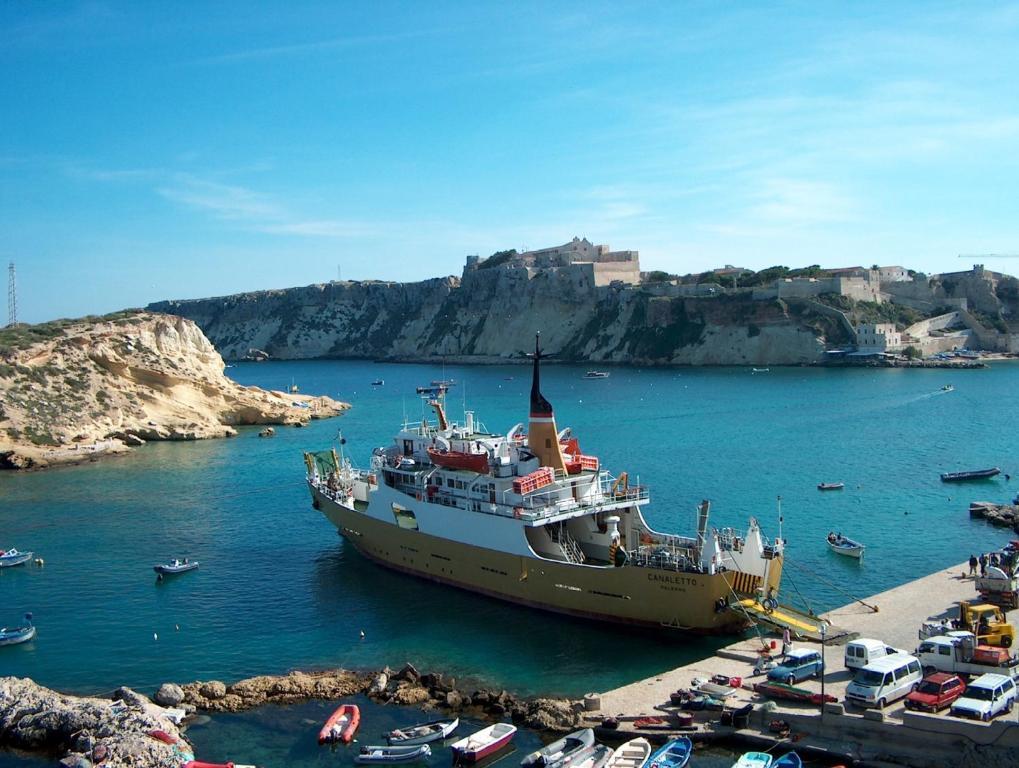 Hotel Kyrie Isole Tremiti Isla de Isla de San Domino Zewnętrze zdjęcie