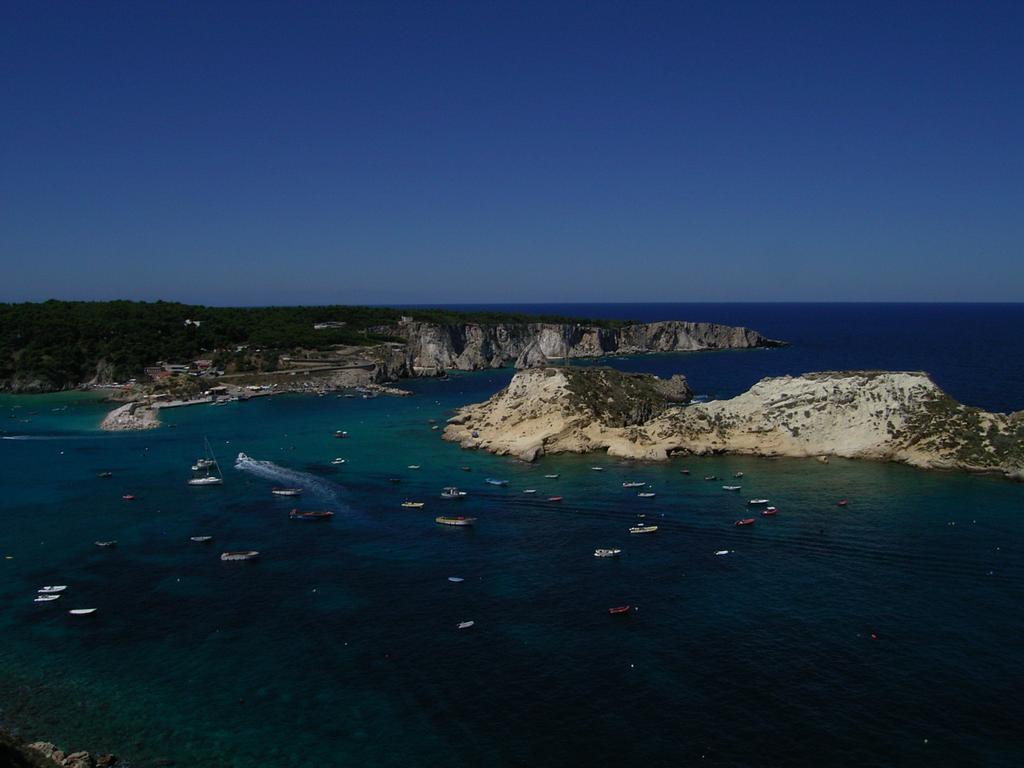 Hotel Kyrie Isole Tremiti Isla de Isla de San Domino Zewnętrze zdjęcie
