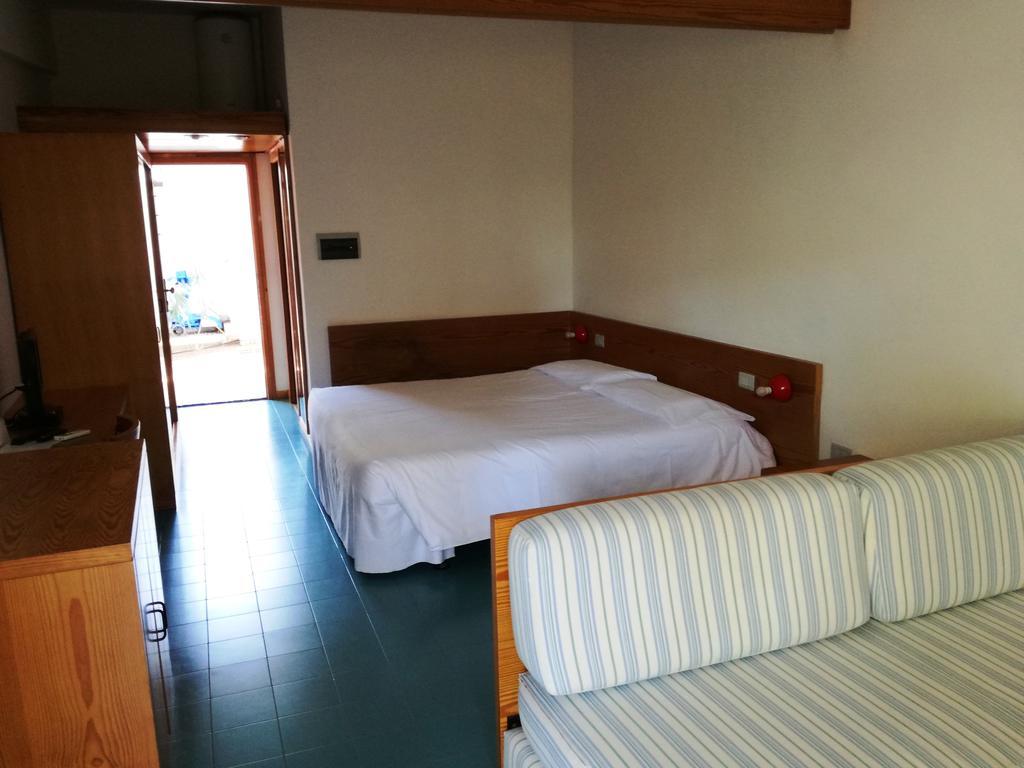 Hotel Kyrie Isole Tremiti Isla de Isla de San Domino Zewnętrze zdjęcie